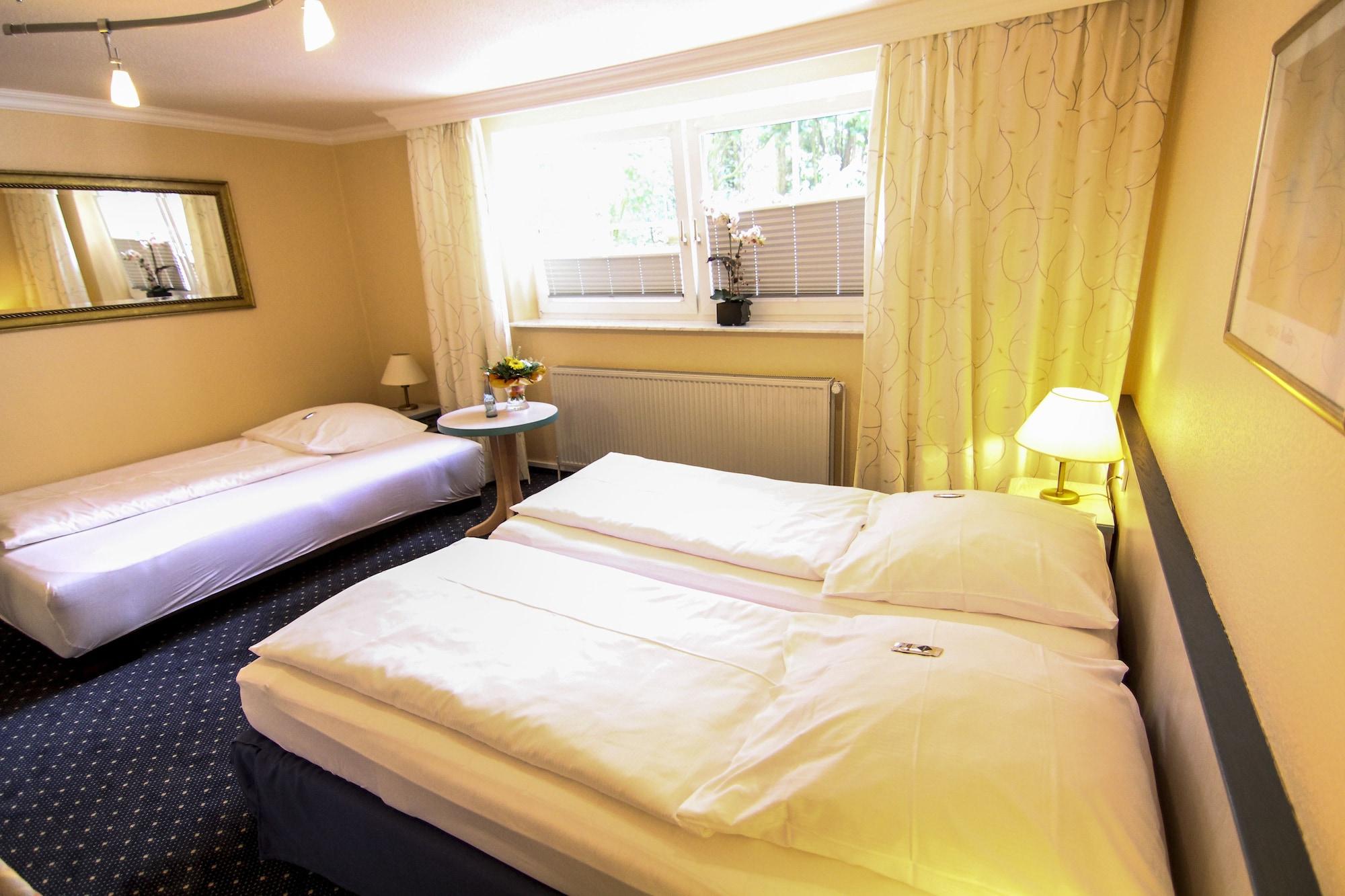 Hotel Marienthal Garni Hamburg Exterior photo